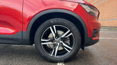 Volvo Xc40 2.0 T5 R DESIGN 5dr AWD Geartronic Petrol Estate